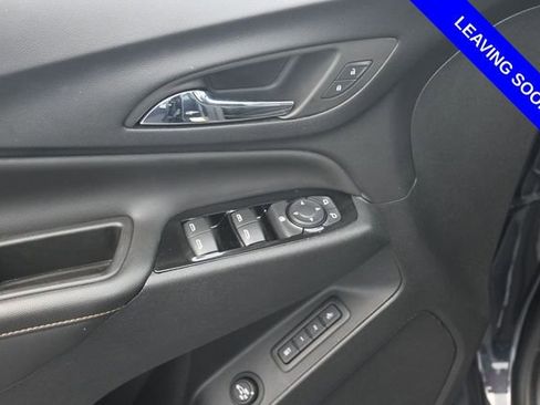 Used 2022 Chevrolet Equinox Premier FWD image 12