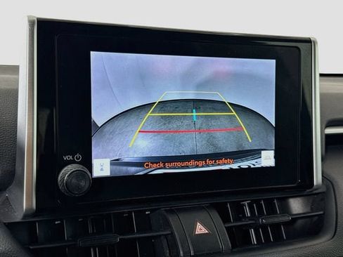 Certified 2023 Toyota RAV4 XLE FWD image 15