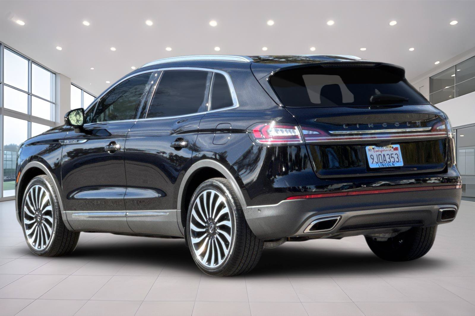 Used 2023 Lincoln Nautilus Black Label AWD/4WD image 6