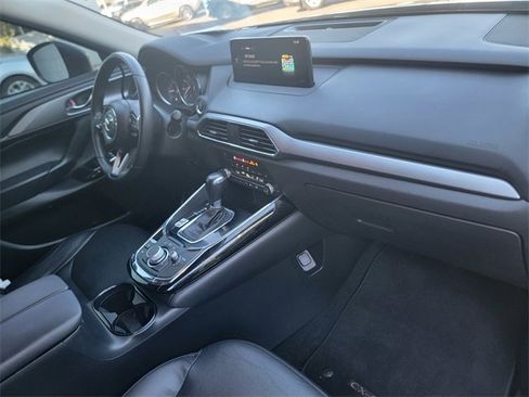 Used 2022 MAZDA CX-9 Touring image 22