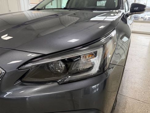 Used 2022 Subaru Outback Premium image 42