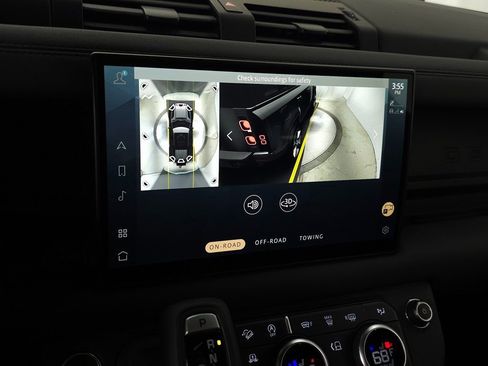 Used 2025 Land Rover Defender 110 X-Dynamic SE image 34