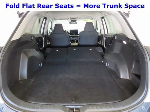 Used 2023 Toyota RAV4 LE image 31