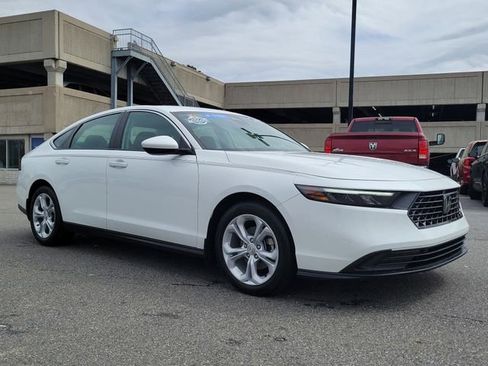 Certified 2024 Honda Accord LX image 3