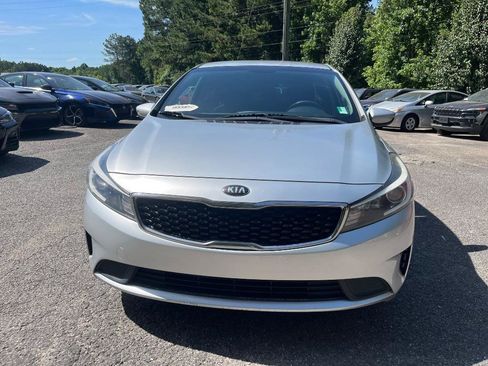 Used 2017 Kia Forte LX w/ LX Popular Package FWD image 4