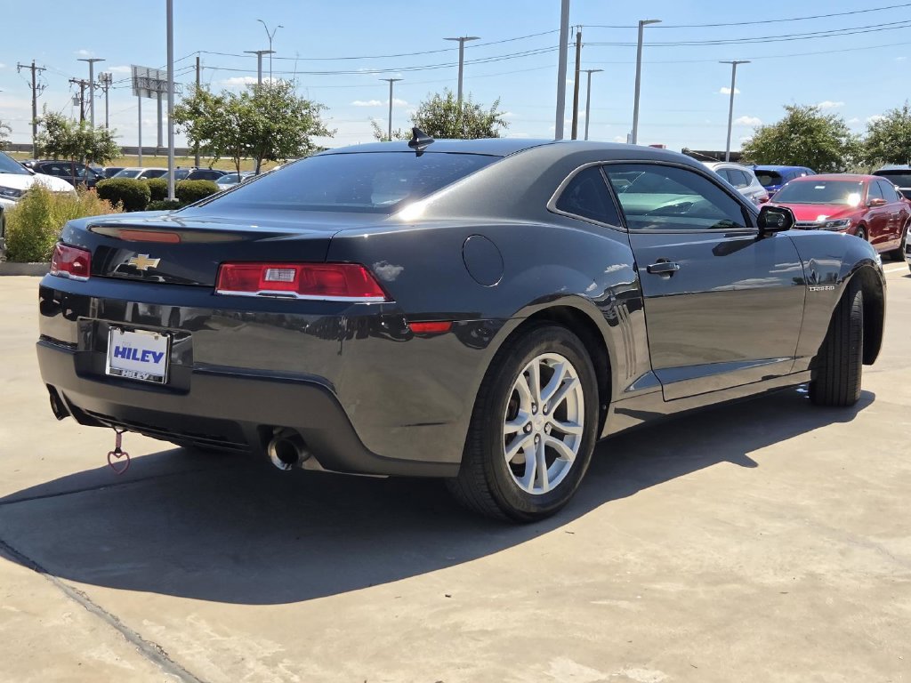 Used 2015 Chevrolet Camaro LS RWD image 4