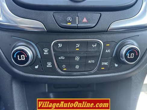 Used 2022 Chevrolet Equinox LT AWD/4WD image 19