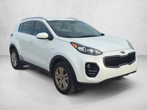 Used 2017 Kia Sportage LX w/ LX Popular Package AWD/4WD image 3