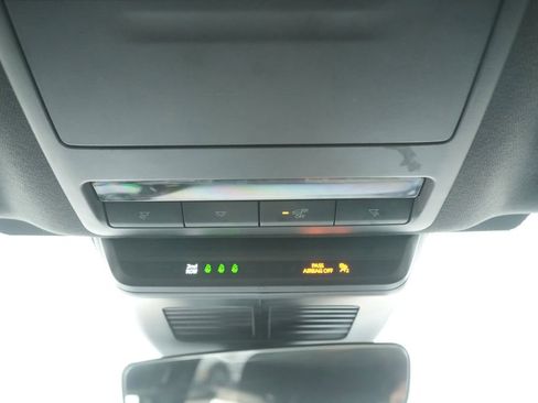 Used 2024 MAZDA MAZDA3 s image 18