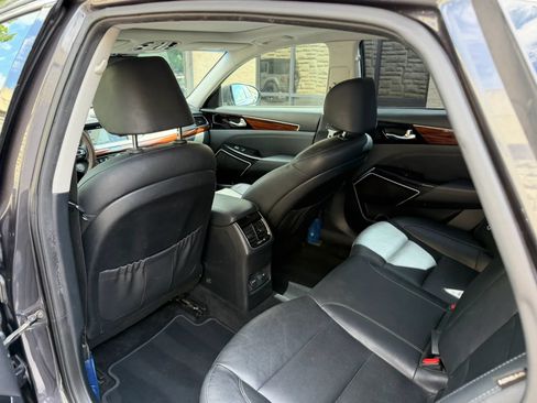 Used 2017 Kia Cadenza Technology FWD image 28