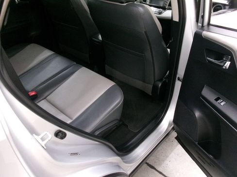 Used 2013 Toyota RAV4 Limited AWD/4WD image 29