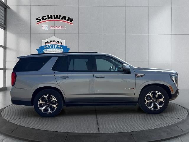 Used 2025 GMC Yukon AT4 Ultimate w/ LPO, Illumination Package AWD/4WD image 3