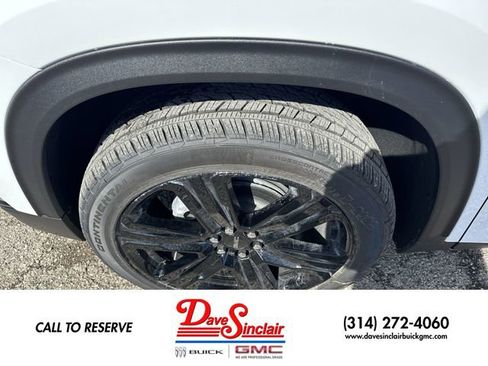 New 2026 GMC Acadia Elevation w/ Black Edition AWD/4WD image 10