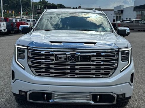 Used 2024 GMC Sierra 1500 Denali AWD/4WD image 8
