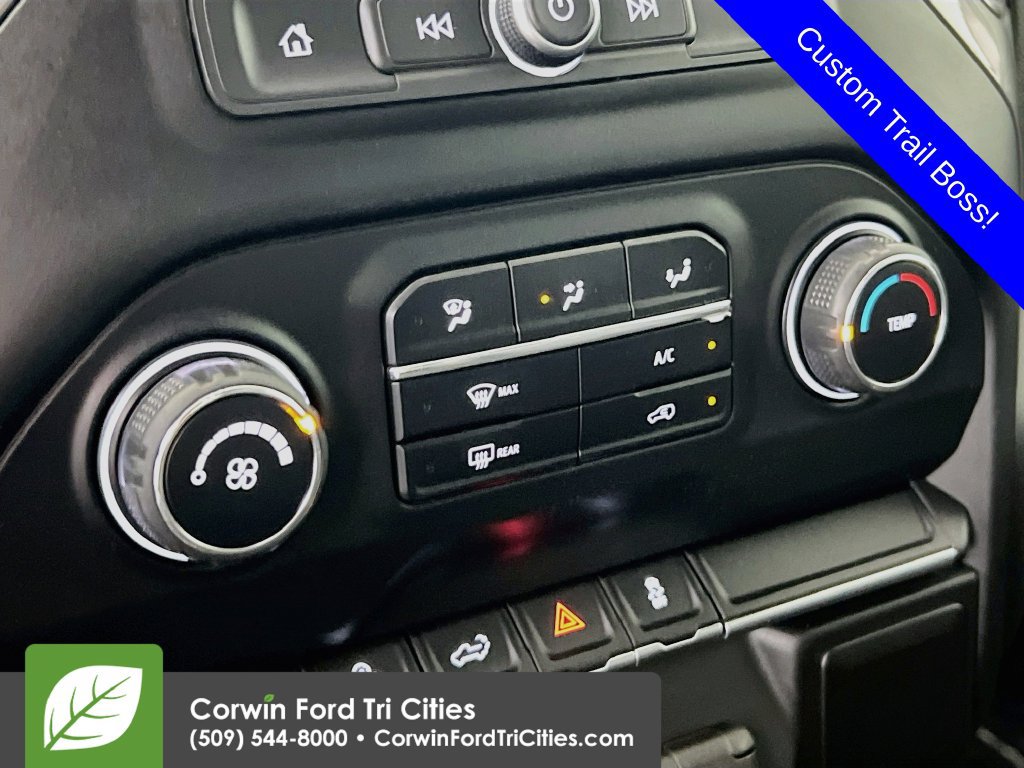 Used 2019 Chevrolet Silverado 1500 Custom Trail Boss w/ Custom Convenience Package AWD/4WD image 9
