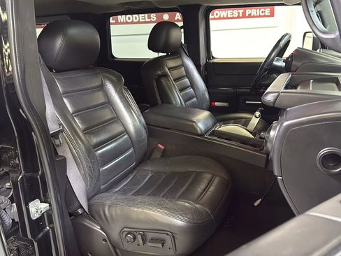 Used 2005 HUMMER H2 w/ Preferred Equipment Group image 15