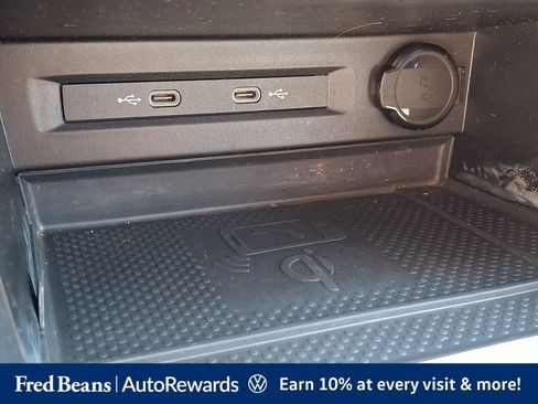 Certified 2023 Volkswagen Tiguan SE w/ Panoramic Sunroof Package AWD/4WD image 32