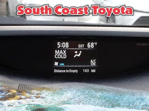 Used 2015 Toyota Venza XLE image 28
