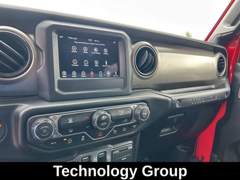 Used 2020 Jeep Wrangler Willys image 12