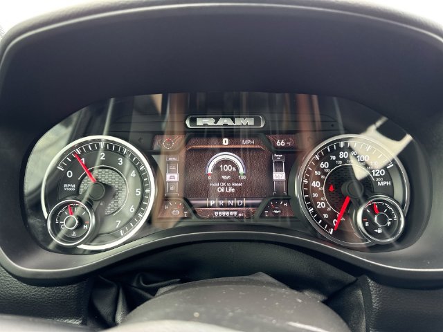 Used 2023 RAM 1500 Big Horn AWD/4WD image 11