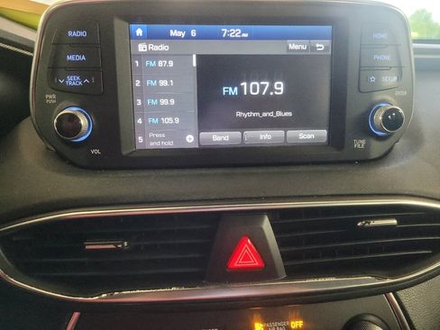 Used 2019 Hyundai Santa Fe SE FWD image 25
