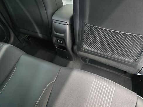 New 2026 Hyundai Venue SEL FWD image 12