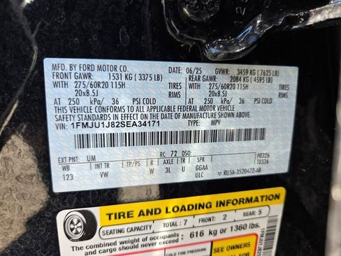 Certified 2025 Ford Expedition Active image 22