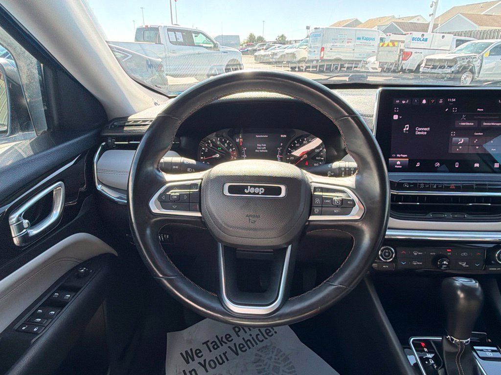 Used 2022 Jeep Compass Limited AWD/4WD image 21