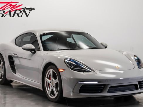 Used 2018 Porsche 718 Cayman S image 7