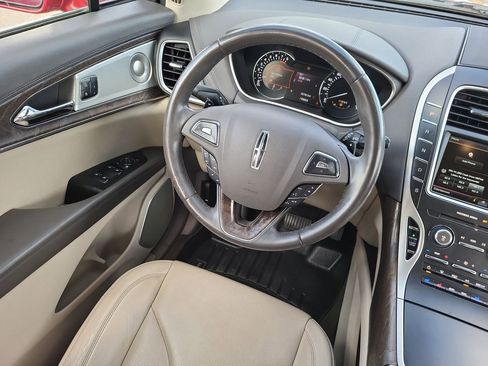 Used 2016 Lincoln MKX Reserve w/ Luxury Package image 15