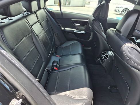 Used 2025 Mercedes-Benz C 300 Sedan image 26