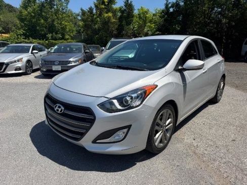 Used 2016 Hyundai Elantra GT w/ Option Group 02 FWD image 1