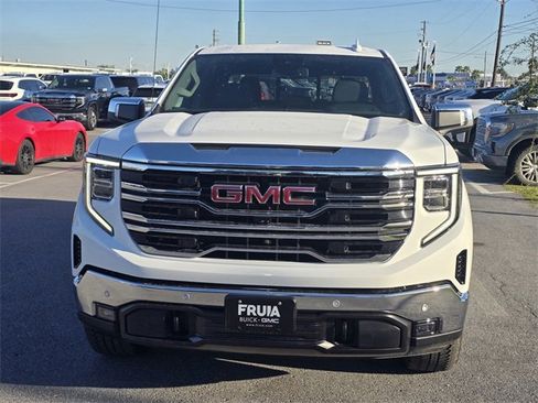 New 2026 GMC Sierra 1500 SLT image 2