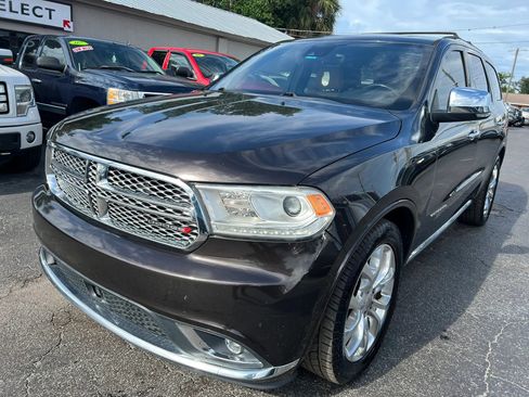 Used 2017 Dodge Durango Citadel w/ Technology Group RWD image 2