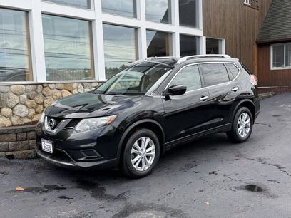 Used 2017 Nissan Rogue SV w/ SV Premium Package