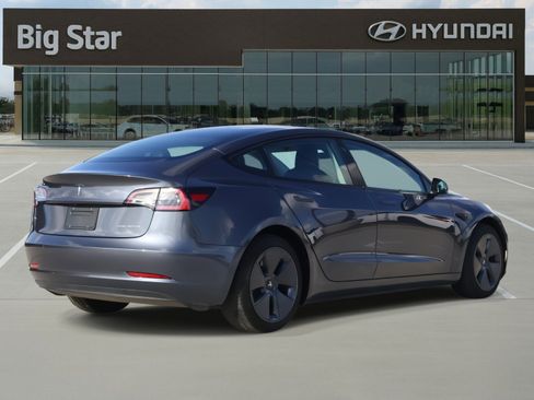 Used 2022 Tesla Model 3 Long Range image 4