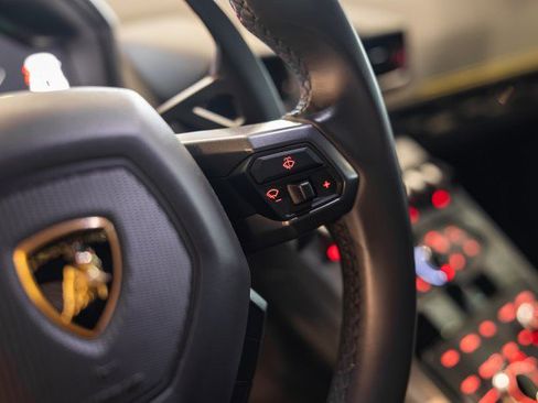 Used 2016 Lamborghini Huracan LP 580-2 image 34