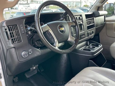Used 2018 Chevrolet Express 2500 w/ Driver Convenience Package image 11
