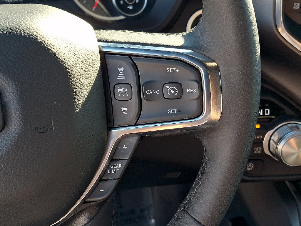 Used 2026 RAM 1500 Laramie AWD/4WD image 21