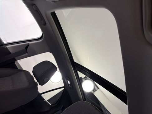 Certified 2024 Chevrolet Equinox LT w/ LPO, Floor Liner Package image 19