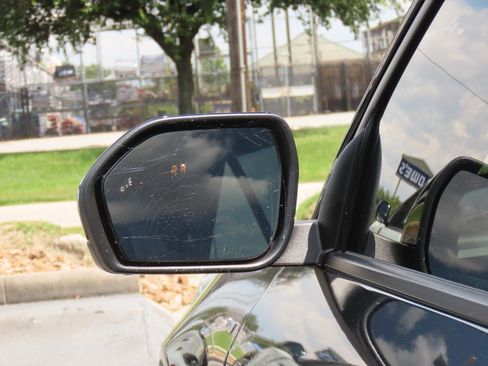 Used 2022 Ford Explorer ST-Line RWD image 19