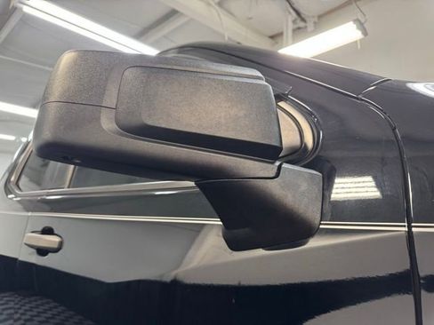 Used 2020 Chevrolet Silverado 1500 Custom w/ Custom Value Package AWD/4WD image 37