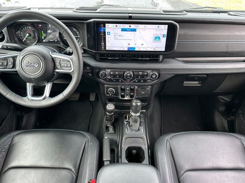 Used 2024 Jeep Wrangler High Altitude AWD/4WD image 12