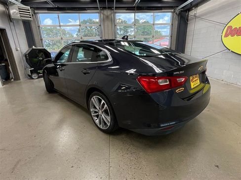 Used 2023 Chevrolet Malibu LT FWD image 3