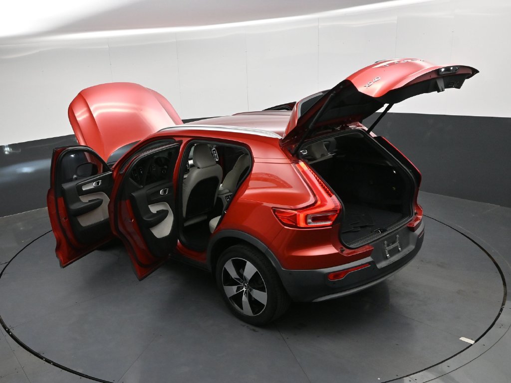 Used 2019 Volvo XC40 T4 Momentum FWD image 41