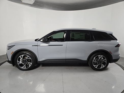 New 2026 Lincoln Nautilus Premier w/ Equipment Group 102A image 8