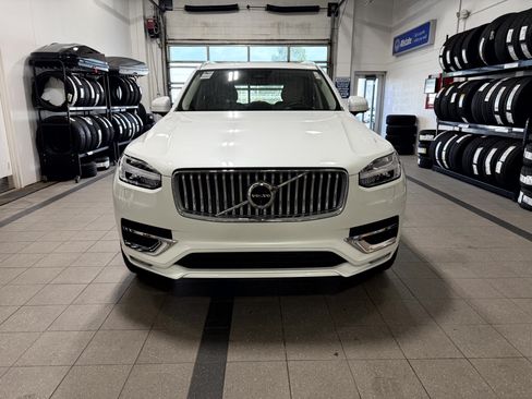 Used 2024 Volvo XC90 B6 Ultimate w/ Protection Package AWD/4WD image 2