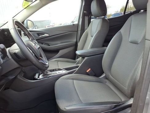 Used 2025 Buick Encore GX Preferred AWD/4WD image 11