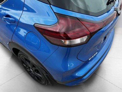 Used 2023 Nissan Kicks SR FWD image 13