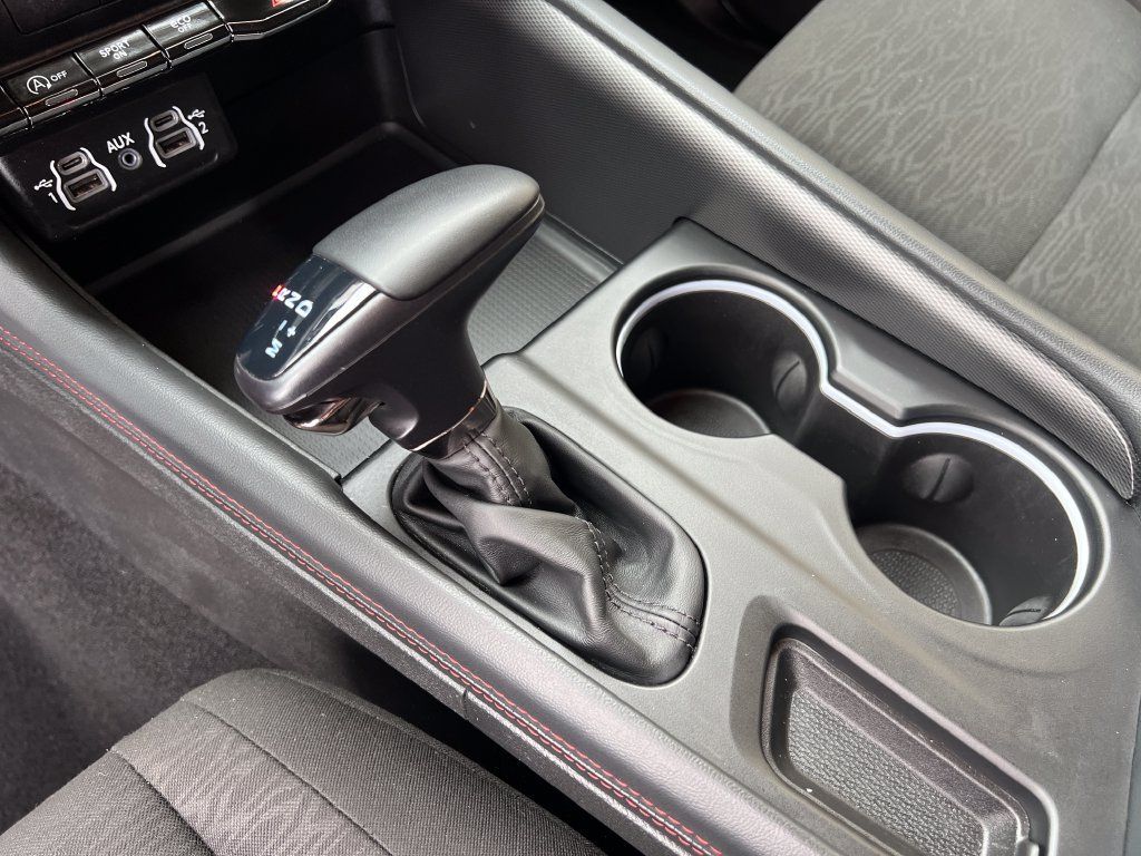 Used 2025 Dodge Durango GT AWD/4WD image 24